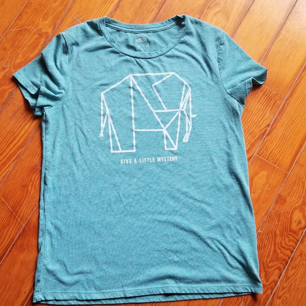 Old Navy Tshirt